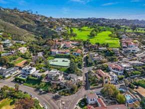 7651 Country Club Drive, La Jolla CA 92037