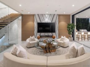 521 S Rios Ave, Solana Beach CA 92075