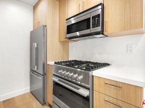 837 11th Street 7, Santa Monica CA 90403