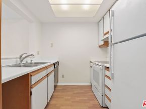 501 Palisades Drive 219, Pacific Palisades CA 90272