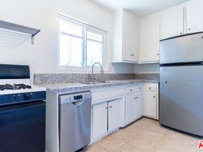 826 Hyperion Avenue, Los Angeles CA 90029