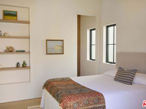 7841 Stewart Avenue, Los Angeles CA 90045