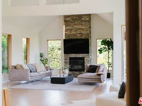 10110 Cielo Drive, Beverly Hills CA 90210