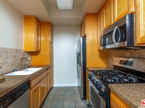 1239 W 30th Street, Los Angeles CA 90007