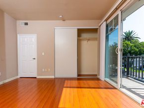 1239 W 30th Street, Los Angeles CA 90007