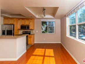 1239 W 30th Street, Los Angeles CA 90007