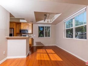 1239 W 30th Street, Los Angeles CA 90007