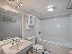 17099 Palisades Circle, Pacific Palisades CA 90272