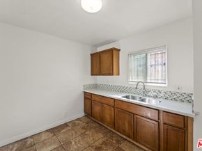 1030 E 21st Street, Long Beach CA 90806