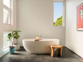 4381 Motor Avenue, Culver City CA 90232