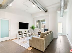 939 S Broadway 308, Los Angeles CA 90015