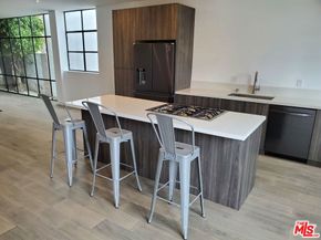 1317 Cabrillo Avenue, Venice CA 90291