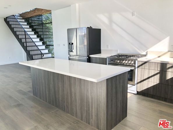 1317 Cabrillo Avenue, Venice CA 90291