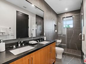 4915 Agnes Avenue, Valley Village CA 91607