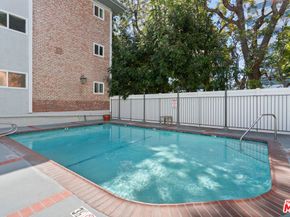 1242 S Barrington Avenue 205, Los Angeles CA 90025