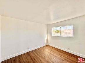 2718 S Cochran Avenue, Los Angeles CA 90016