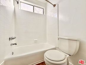 2718 S Cochran Avenue, Los Angeles CA 90016