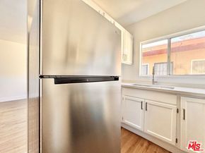 2718 S Cochran Avenue, Los Angeles CA 90016