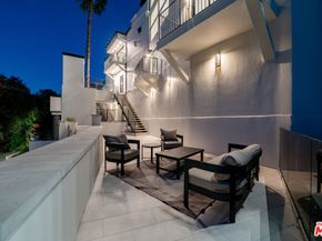 2256 Nichols Canyon Road, Los Angeles CA 90046