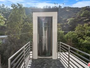 2256 Nichols Canyon Road, Los Angeles CA 90046