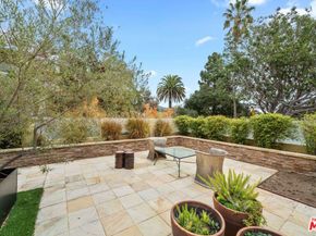 15901 Junaluska Way, Pacific Palisades CA 90272
