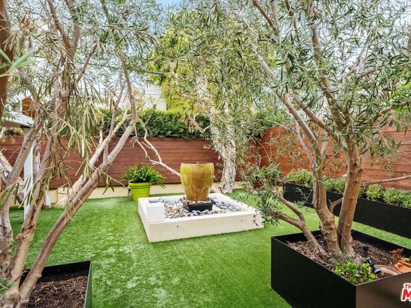 15901 Junaluska Way, Pacific Palisades CA 90272