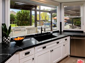 29402 Deerview Court, Agoura Hills CA 91301