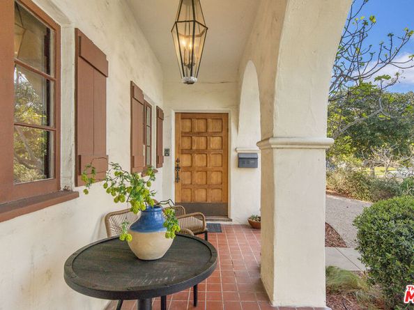 1110 Hi Point Street, Los Angeles CA 90035