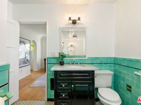 1110 Hi Point Street, Los Angeles CA 90035