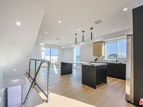 11736 Gilmore Street, North Hollywood CA 91606