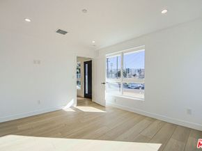 5709 Auckland Avenue, North Hollywood CA 91601