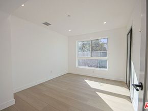 5709 Auckland Avenue, North Hollywood CA 91601