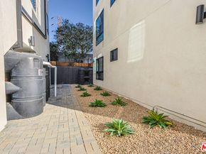 5709 Auckland Avenue, North Hollywood CA 91601