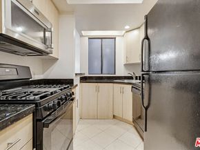 7826 Topanga Canyon Boulevard 210, Canoga Park CA 91304