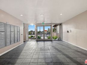 7826 Topanga Canyon Boulevard 210, Canoga Park CA 91304