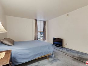 7826 Topanga Canyon Boulevard 210, Canoga Park CA 91304