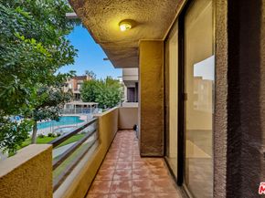 7826 Topanga Canyon Boulevard 210, Canoga Park CA 91304