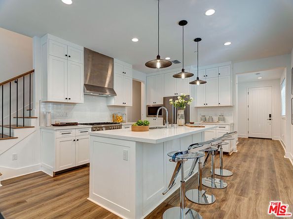 829 N Orange Grove Avenue, Los Angeles CA 90046