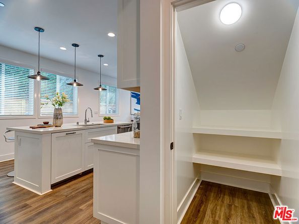 829 N Orange Grove Avenue, Los Angeles CA 90046