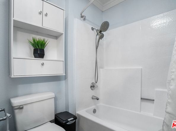 5515 Canoga Avenue 217, Woodland Hills CA 91367