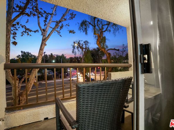 5515 Canoga Avenue 217, Woodland Hills CA 91367