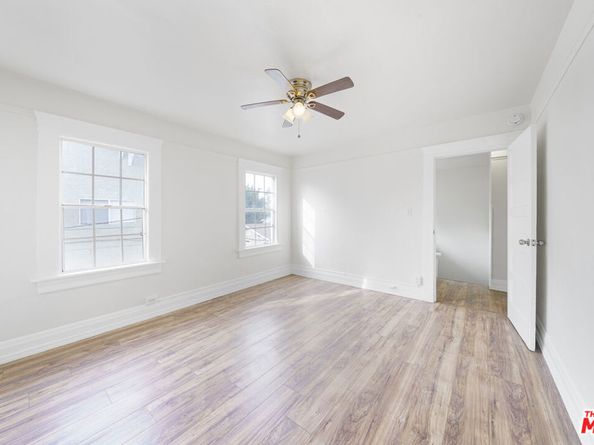 1677 W 24th Street, Los Angeles CA 90007