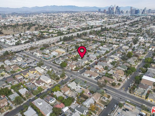 1677 W 24th Street, Los Angeles CA 90007