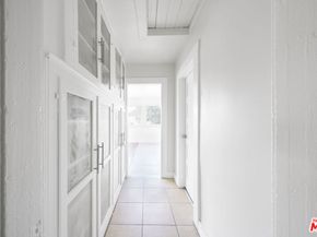 1677 W 24th Street, Los Angeles CA 90007