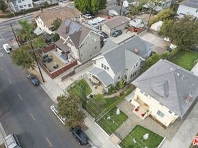 1677 W 24th Street, Los Angeles CA 90007