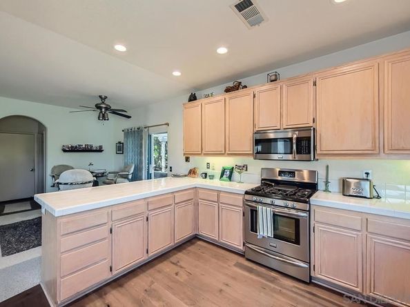 11820 Gardena Ln, Lakeside CA 92040
