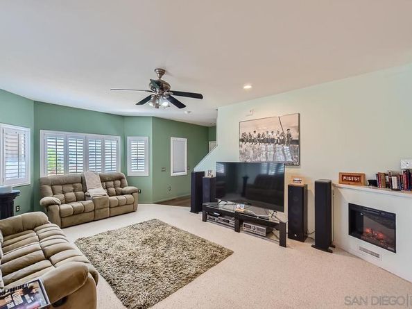 11820 Gardena Ln, Lakeside CA 92040