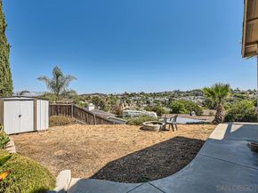 11820 Gardena Ln, Lakeside CA 92040