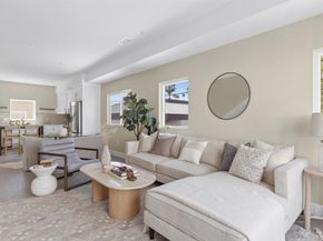 1952 Hornblend St 1, San Diego CA 92109