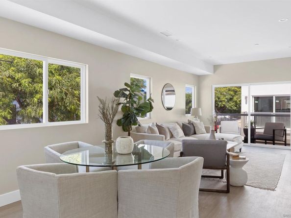 1952 Hornblend St 1, San Diego CA 92109